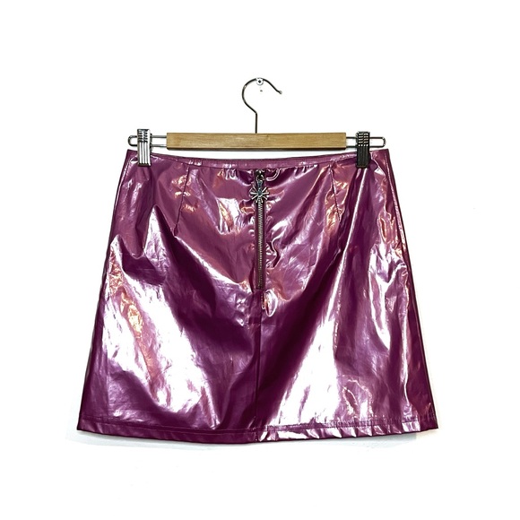 d’ELIA’S by Dolls Kill | Rainbow Mini Skirt - Picture 4 of 6